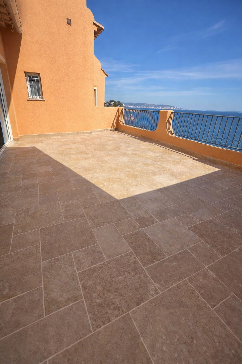 Terrasse après, travertin vue mer